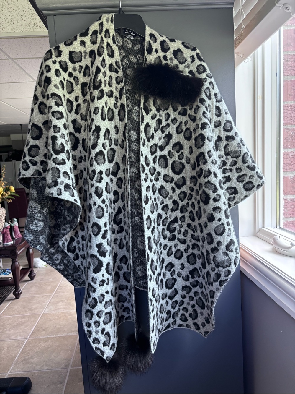 MITCHIE’S 100% wool wrap